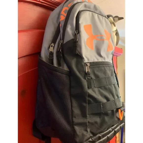 Under Armour Hustle 5.0 Backpack Unisex UA Storm Technology Laptop Sleeve EUC